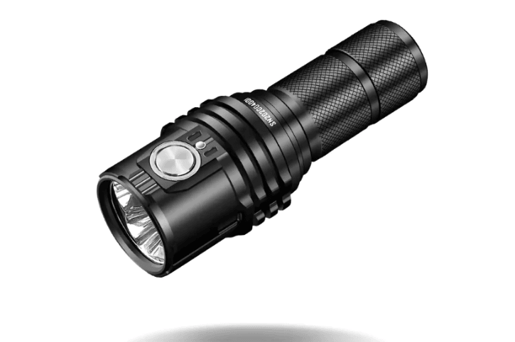 Nova Lanterna Tática Portátil: Iluminação Poderosa para Aventuras ao Ar Livre e Situações de Emergência - Loja Universo 4V