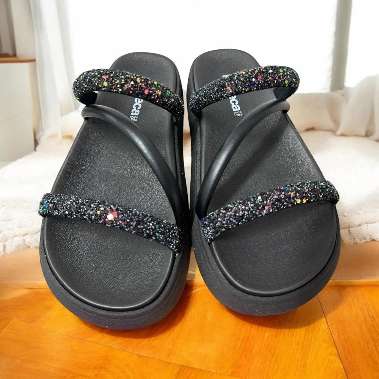 Sandália Brilho Suave Moleca