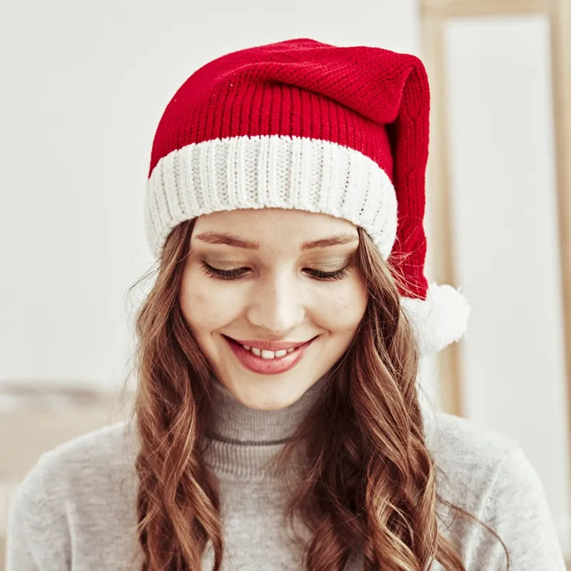 Gorro de Natal de Malha com Pompom: Fofo e Macio para Adultos e Crianças