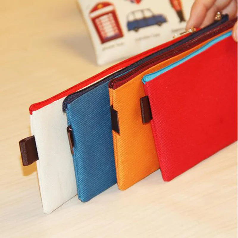 Estojo Escolar Estilo Cartoon em Tecido Oxford – Versátil e Resistente