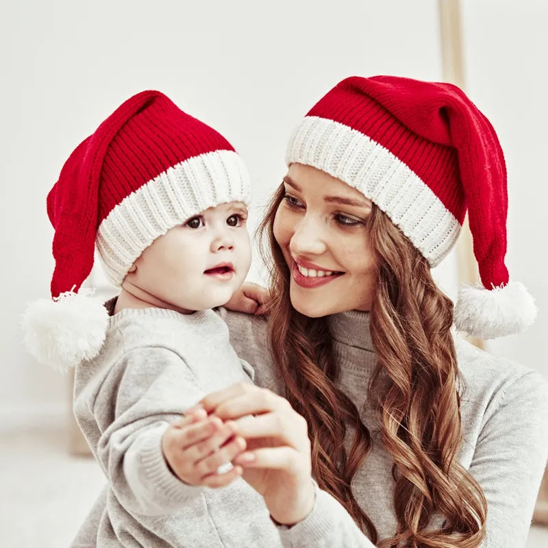 Gorro de Natal de Malha com Pompom: Fofo e Macio para Adultos e Crianças