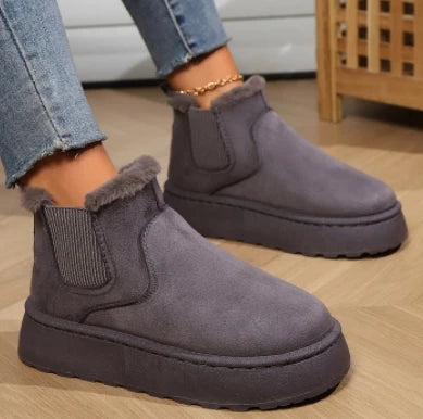 Bota Feminina Forrada de Pelúcia – Conforto e Estilo para o Outono/Inverno 2025