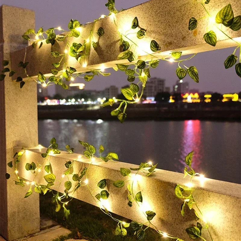 Guirlanda Artificial com Folhas de Hera e Luzes LED – 2,3m/3m para Decoração de Casa, Casamento e Festas