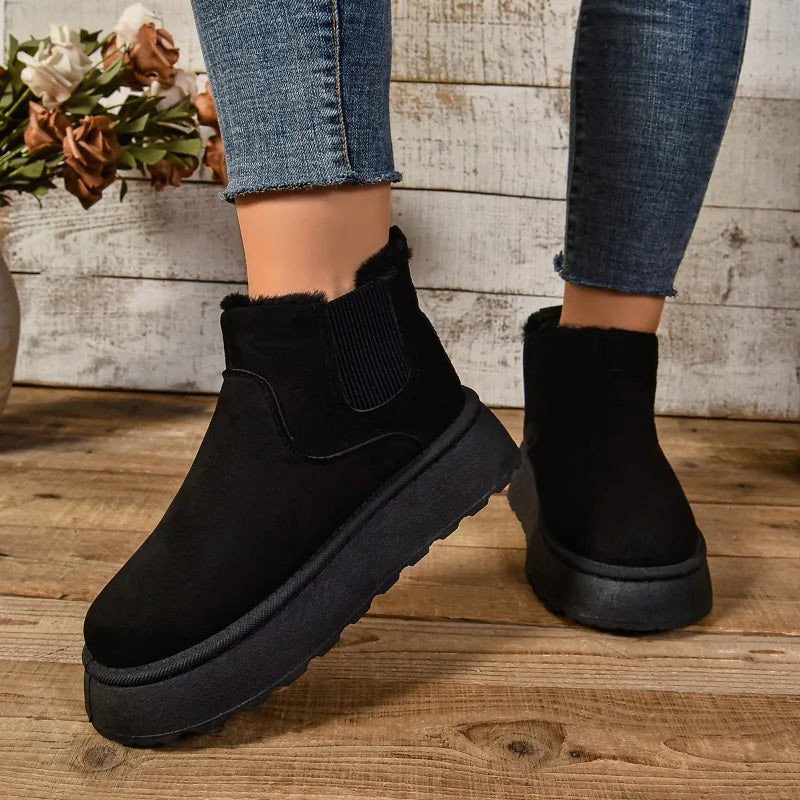 Bota Feminina Forrada de Pelúcia – Conforto e Estilo para o Outono/Inverno 2025