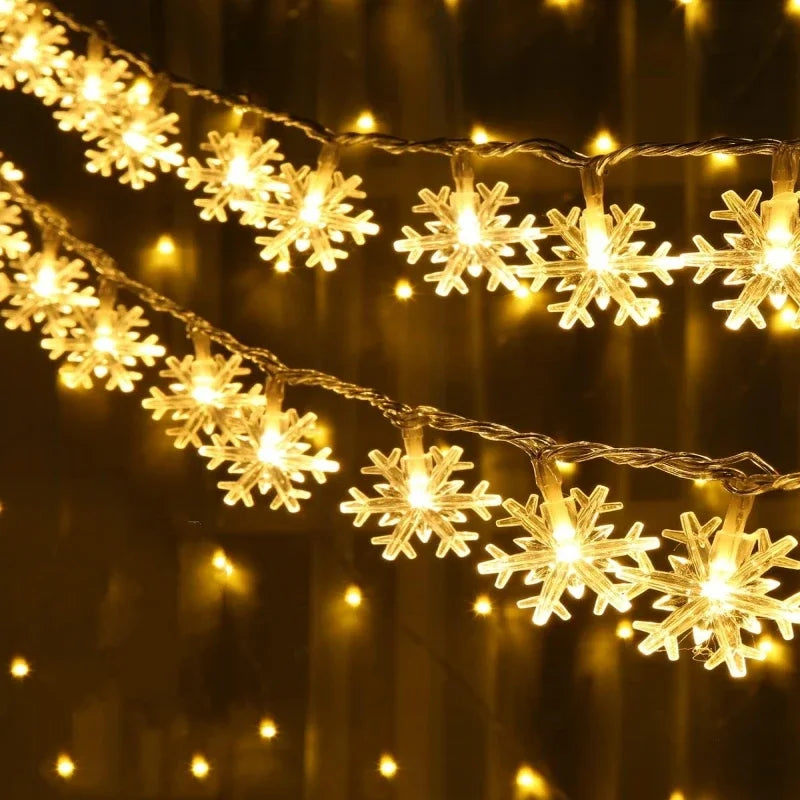 Cascata de Luzes Natalinas em Formato de Floco de Neve