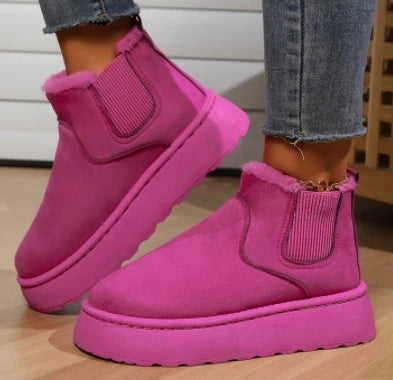 Bota Feminina Forrada de Pelúcia – Conforto e Estilo para o Outono/Inverno 2025