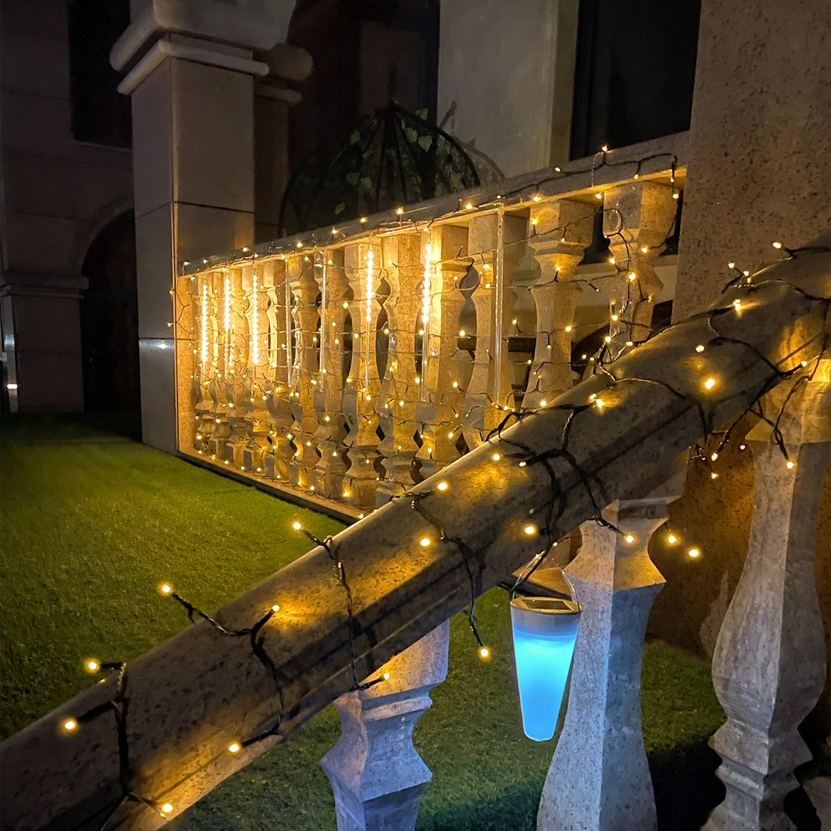 Cordão de Luzes LED para Decoração Externa - De 10m a 100m, à Prova d'Água, Ideal para Festas e Natal