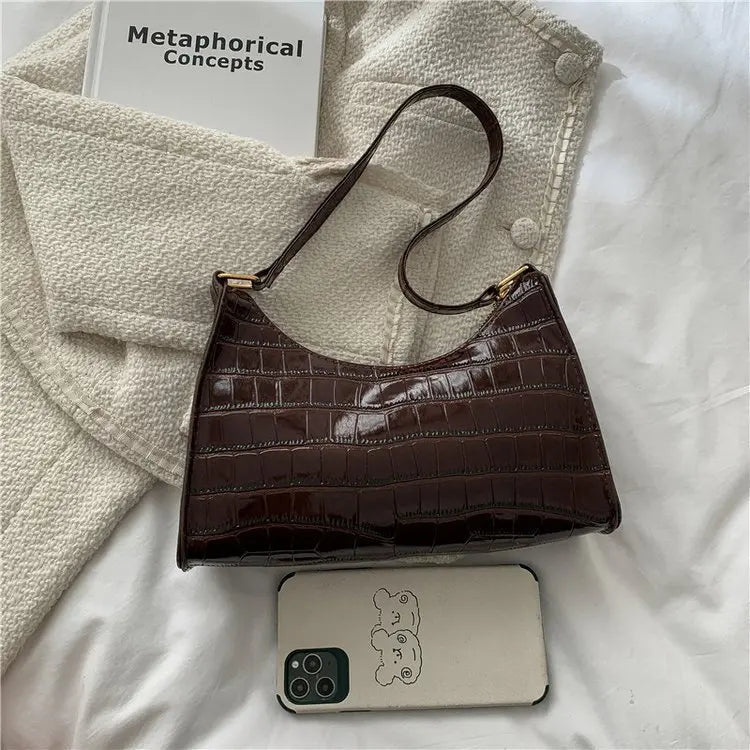 Bolsa Casual Retrô Feminina - Elegância em Couro com Alça de Corrente