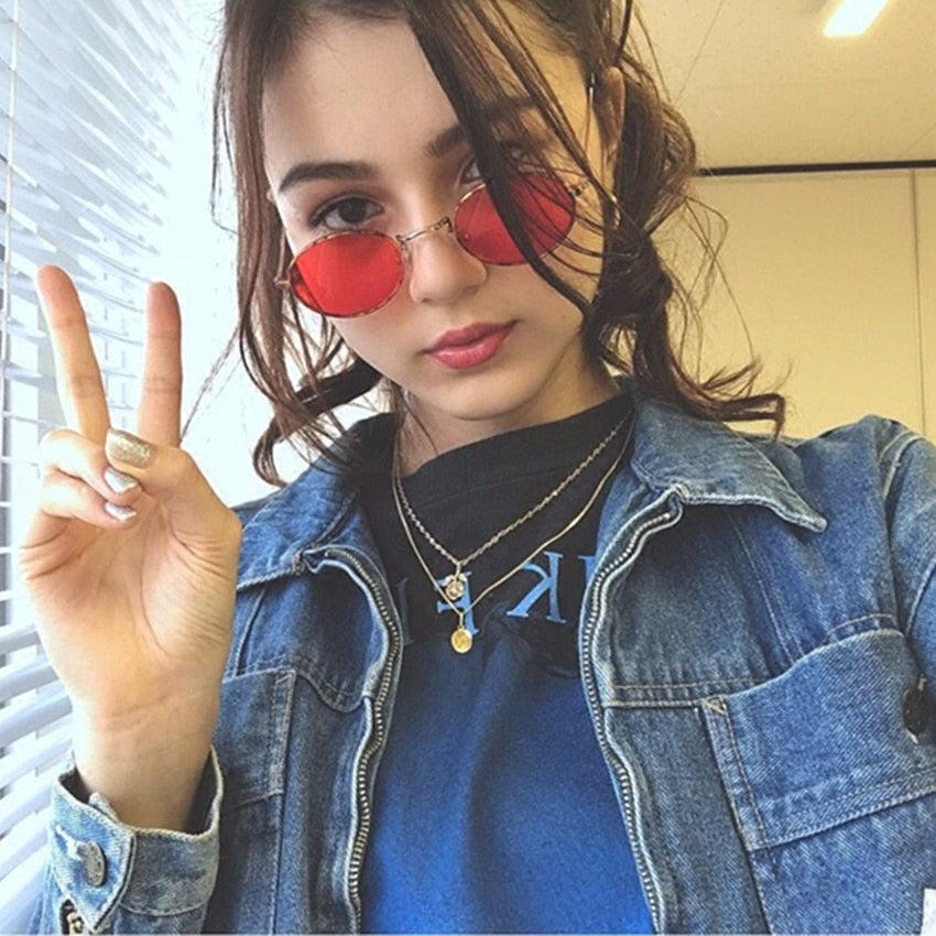 Óculos Retrô Vintage: Estilo Clássico e Design Atemporal para um Visual Cheio de Personalidade - Loja Universo 4V