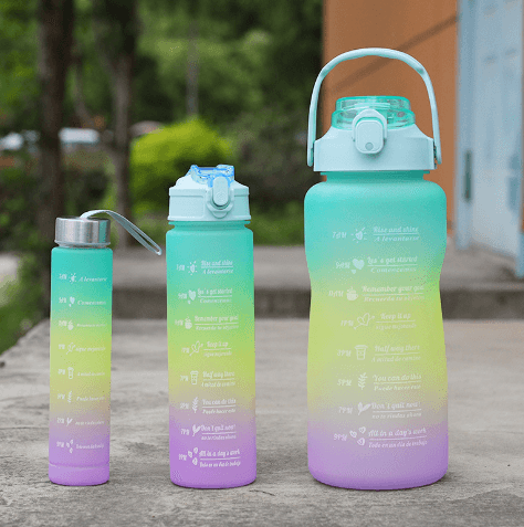 Conjunto Portátil de Garrafas de Plástico Fosco Degradê: Ideal para Esportes e Caminhadas com Canudo - Loja Universo 4V